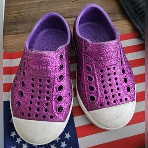 Native purple sparkle girls toddler size 5 only worn few times